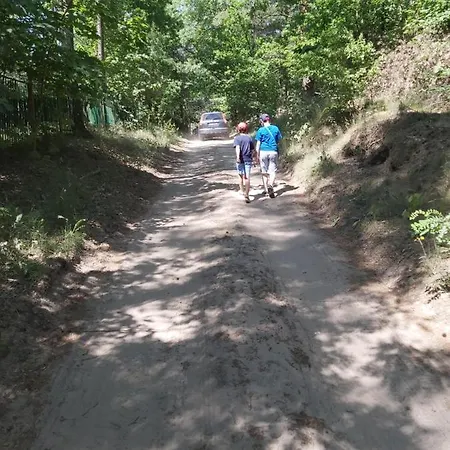 Uroczy Letniskowy Z Kominkiem 100m2