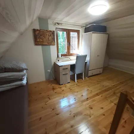 Uroczy Letniskowy Z Kominkiem 100m2